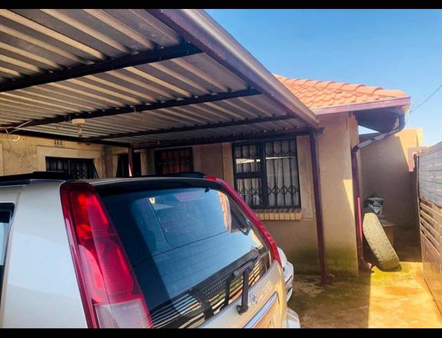 3 BEDROOM HOUSE FOR SALE IN THULANI